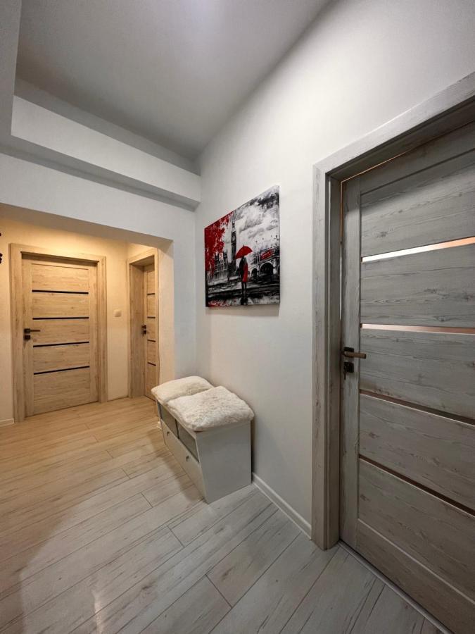 Apartmany V Centre - Vlastna Izba So Spolocnou Kuchynou A Kupelnou Moze Byt Zdielana 2 Inymi Izbami Martin Eksteriør billede